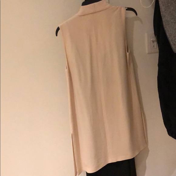 Club Monaco Sonti Vest in Foundation Ivory - Picture 6 of 6